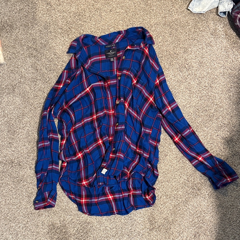 American Eagle Outfitters Blue and Red Plaid Button Down Shirt